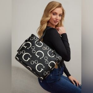 Guess Tote Bag